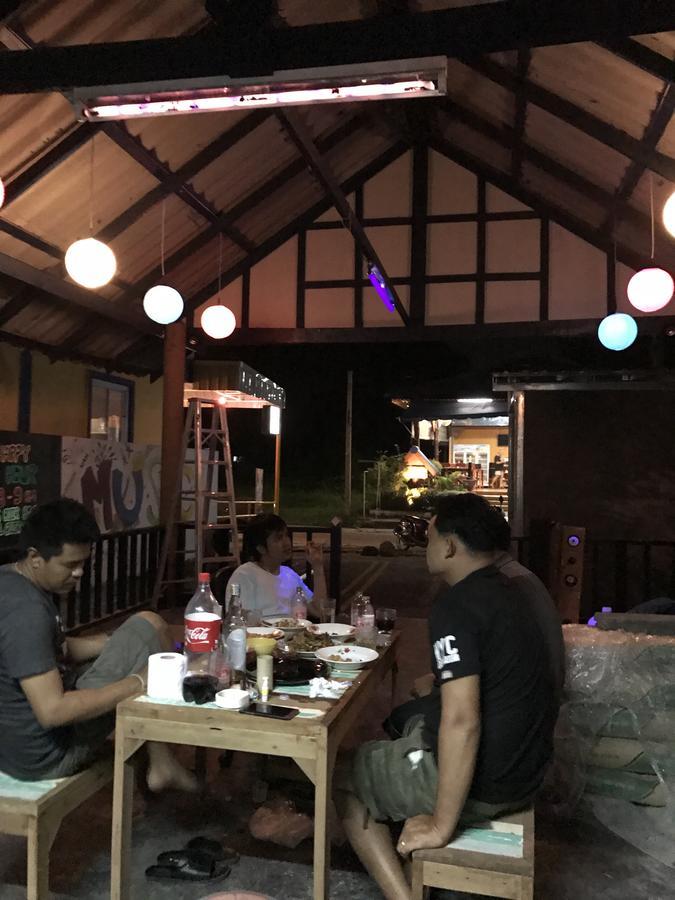 Sea Hug Hostel Ko Pha Ngan Zewnętrze zdjęcie